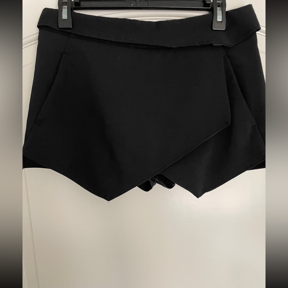 Zara Basic Black Skort With Unique Front Design - image 1